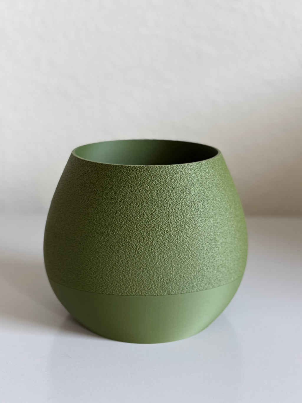 Minimalist Self-Watering Planter