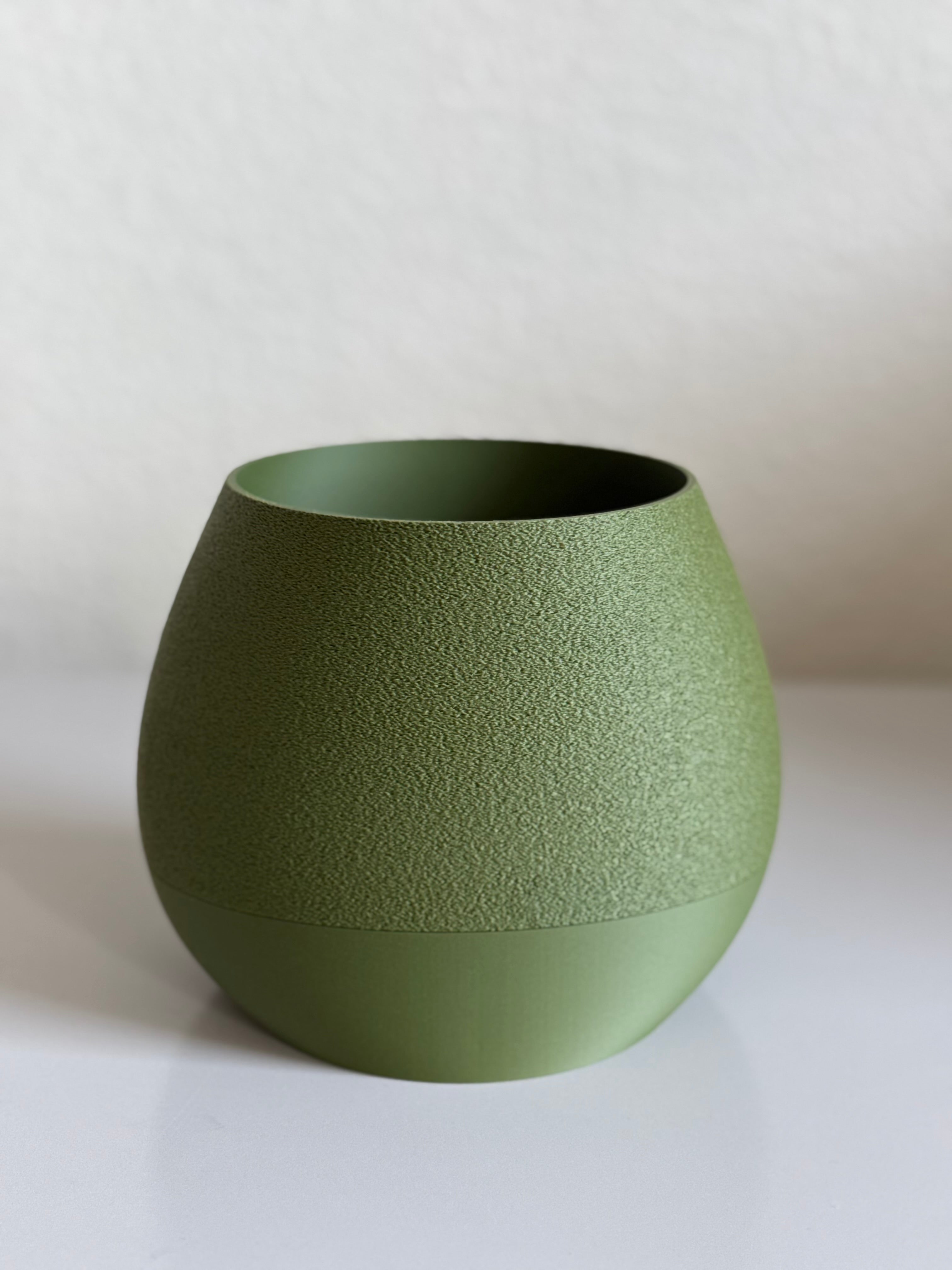 Minimalist Self-Watering Planter