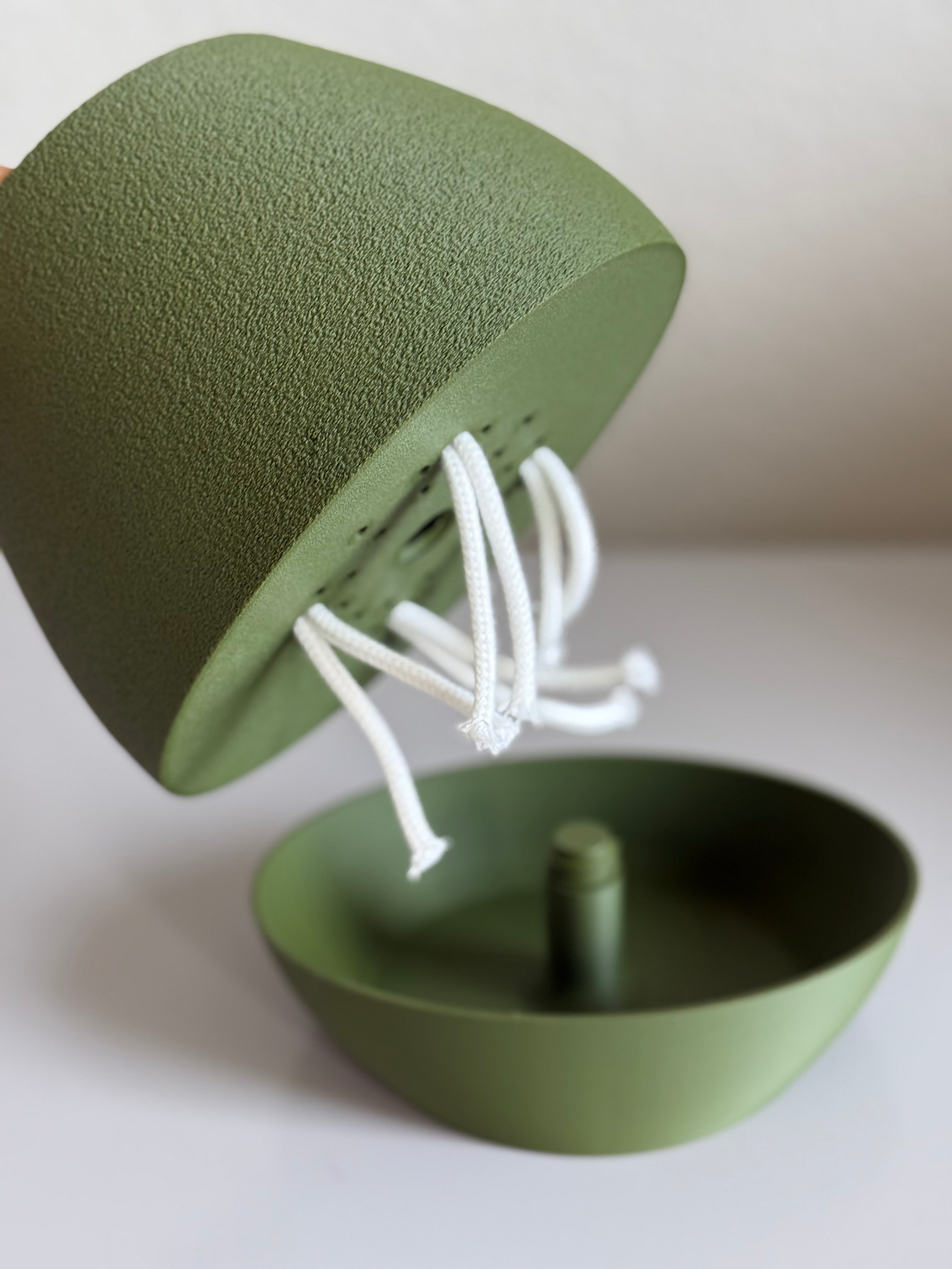 Minimalist Self-Watering Planter